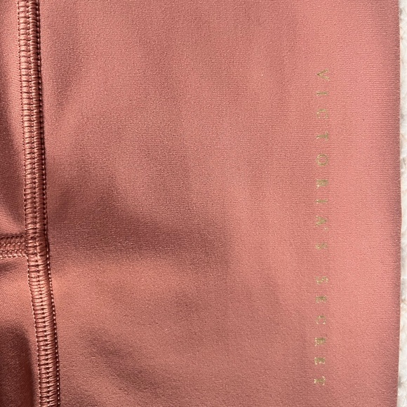 Victoria’s Secret Studio Legging and Sports Bra 2pc Outfit Set L NWT - Picture 4 of 7